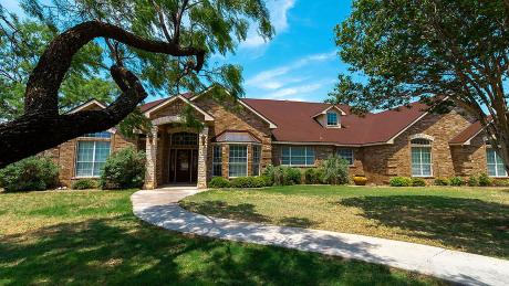 6905 Callison Road lists for $825,000
