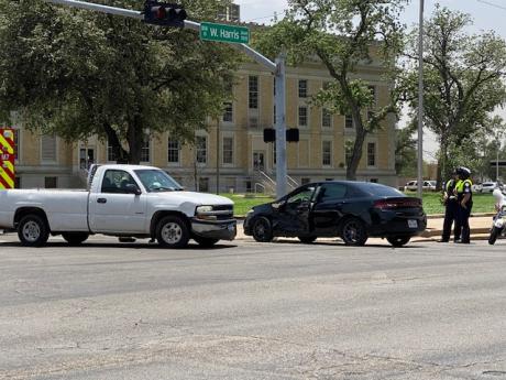Driver Injured in Crash Harris at Irving 6/8/22 (LIVE! Photo/James Bouligny)