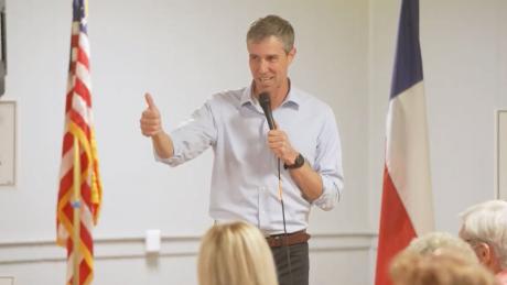 Beto O'Rourke speaks at the San Angelo VFW Hall on May 25, 2022