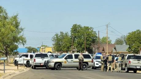 Law Enforcement Standoff MLK Blvd. 7/19/22 (Contributed/LIVE! reader)