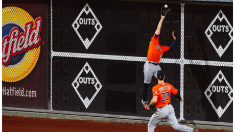 Astros' Chas McCormick Spectacular Catch