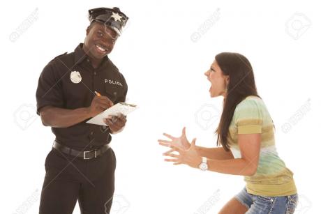 Cursing at Cops/Abusive Language (Courtesy/123rf)