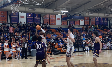 Central Bobcats' Jacoby Yates