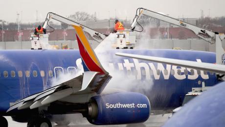 Southwest Airlines Deicing a Jet (Courtesy/CNBC)