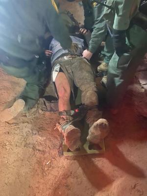 Border Patrol Treats Lost Migrants (Courtesy/CBP)