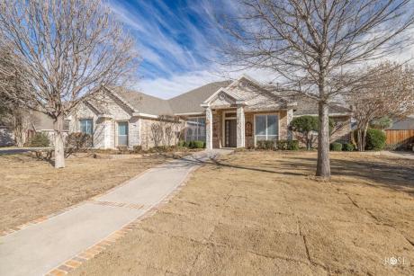 Price reduced on large 4/3.5 in Bentwood