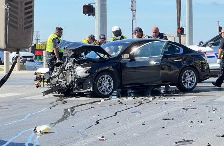 Crash 6th & Bryant (LIVE! Photo/Matt Trammell)