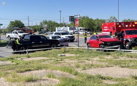 Crash 15th & Bryant (LIVE! Photo/Matt Trammell)