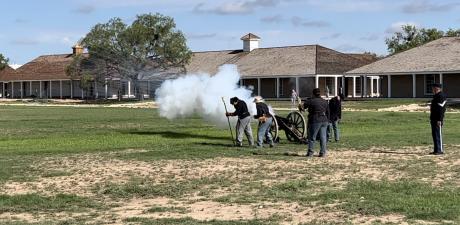 2023 Memorial Day Howitzer Fire at Ft. Concho (LIVE! Photo/Yantis Green)
