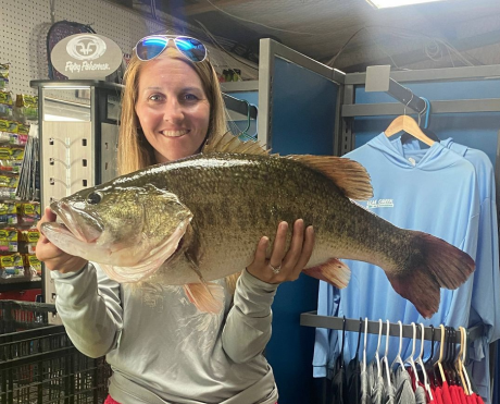 Roxy McFadden's 11.03 lb Ivie Elite Sharelunker Bass (Courtesy/Inland Fisheries)