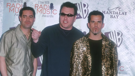 The Band Smash Mouth with Lead Singer Steve Harwell (middle)