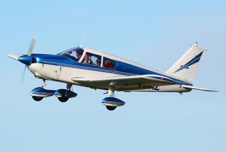 An open sourced photo of a Piper PA-28 Cherokee 