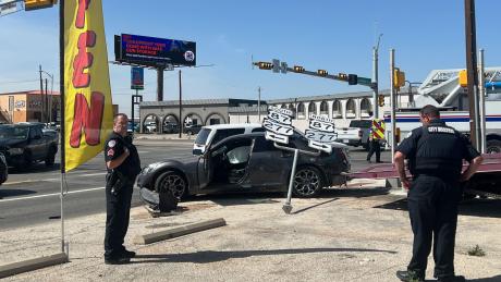  The driver of a gray Chrysler 300 did not yield the right-of-way to oncoming traffic and ended up being rushed to the hospital following a major crash on S. Bryant Blvd just before noontime today.