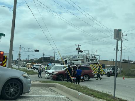 One Injured in Two-Car Crash in San Angelo