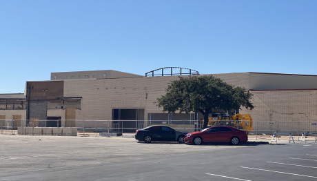 Murdoch's Ranch & Home Supply at the Sunset Mall