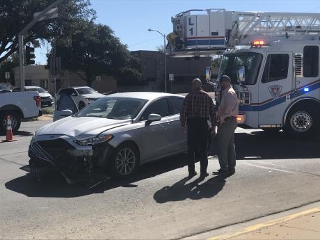 A driver disregarded a red light Tuesday morning and crashed into a detective with the San Angelo Police Department.