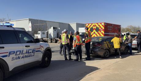 Crash on Ave Q in San Angelo