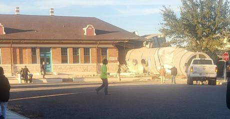 Train derailment in Pecos, Texas on Dec 18, 2024 at around 5 p.m. Photo by Debra Thomas.