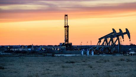 gas-fracking-freezeframe-shutterstock1050825092-1500x844.jpg