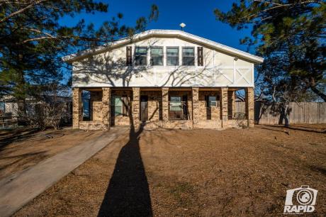 Large Home on Acreage Towards Mertzon