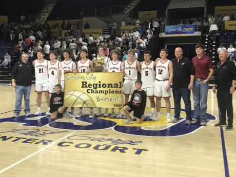 Garden City pulled away late for a 40-38 win over Water Valley on Friday at the Junell Center to advance to the Class 1A Division I state semifinals.