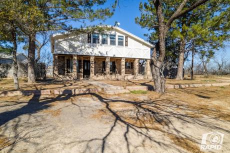  584 County Rd 211 in Mertzon, TX