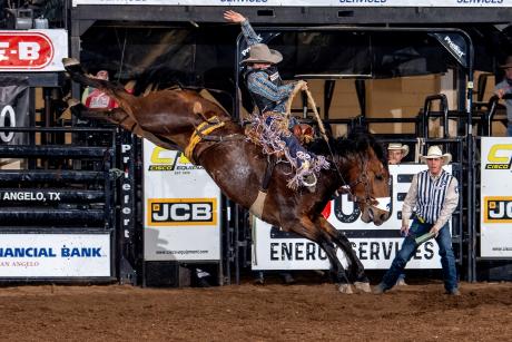 Alberta’s Logan Hay had an 87.5 in saddle bronc to vault into the top spot, passing his brother, Dawson, and Thayne Elshere, who had an 85.5.