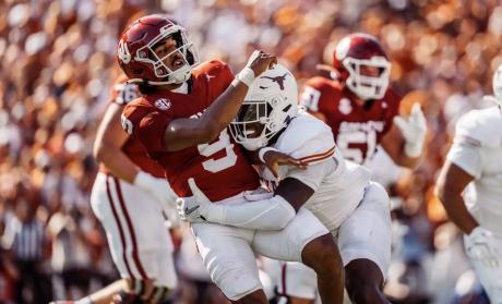 Texas Linebacker Anthony Hill Jr.