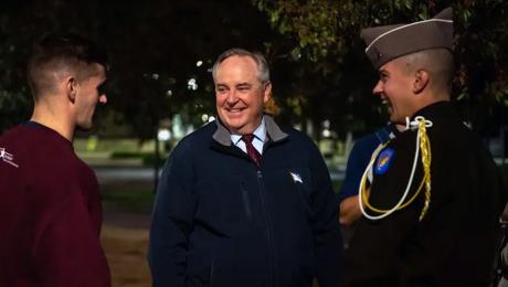 Faculty and students issued letters of support on Wednesday for Texas A&M President Mark A. Welsh III after some Republican lawmakers have called for his ousting. 