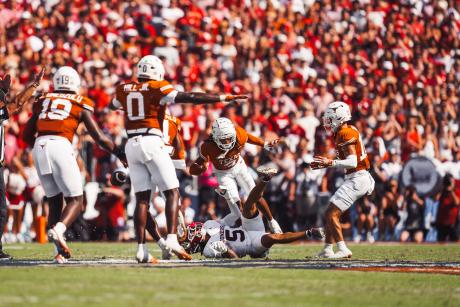The Texas Longhorns' defense shined Saturday in their 23-6 win over the No. 6-ranked Oklahoma Sooners at the Cotton Bowl in Dallas.