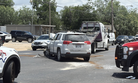 Crash at Avenue N and South Johnson