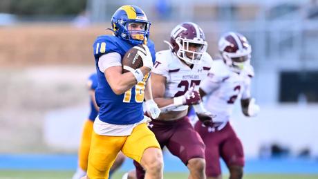 Kegan Stelmazeski breaks away on a catch against West Texas A&M on Saturday, Sept. 19, 2026.