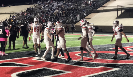 The Ballinger Bearcats celebrate after Malachi Bentley's touchdown against Colorado City (LIVE! Photo: Paul Harris)