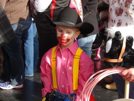  A rodeo clown is tough enough to wear pink (LIVE! photo by Cheyenne Benson)