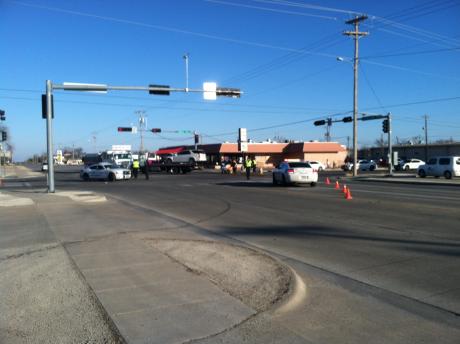 Car wreck on Pulliam and Bell on Feb. 7, 2014 (LIVE! Photo/John Basquez)
