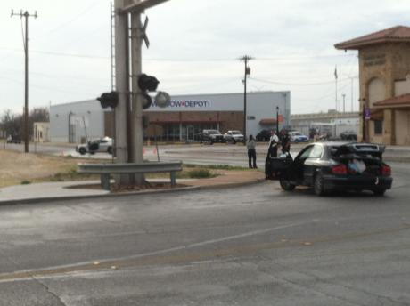 A car accident turns into an assault on the 500 block of N CHadbourne (2/24/2014) (LIVE! Photo/John Basquez)