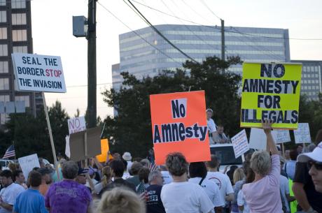 Tea Party anti-amnesty protest. ( Mike Schinkel/Flickr)