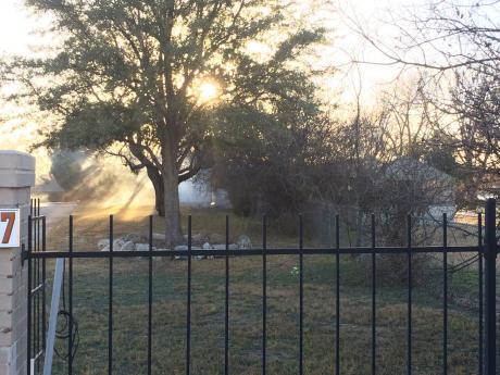 Fire at 2000 block of Beaty Road. (LIVE! Photo/John Basquez)
