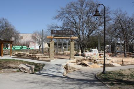 The Bosque between Irving and Chadbourne Streets. (LIVE! photo by Matt McDaniel)