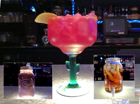 Police interviewing bar patrons at Fiddlestrings Sports Bar on Nov. 26, 2014. (LIVE! Photo/John Basquez)