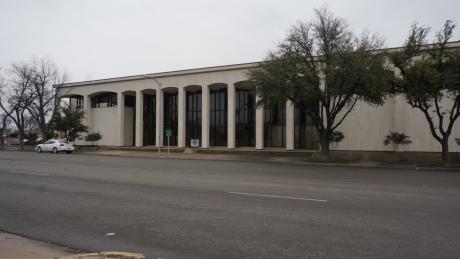 The current home of First Financial Bank, formerly San Angelo National Bank, at 301 W. Beauregard Ave. (LIVE! Photo/Joe Hyde)