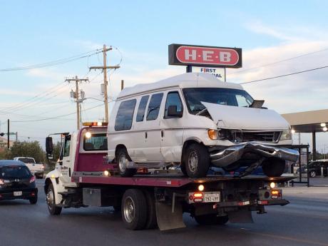 Crash near HEB on Sherwood Way on August 24, 2014. (LIVE! Photo/John Basquez)