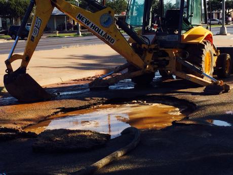 Water crews working at Oxford and Sherwood Way. (LIVE! Photo/John Basquez)