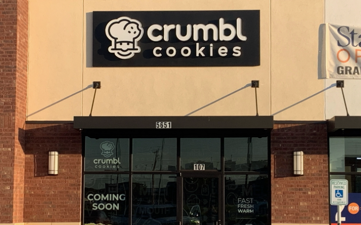 Crumbl Cookie
