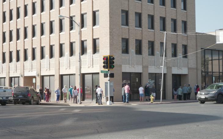 Long Early Voting Lines