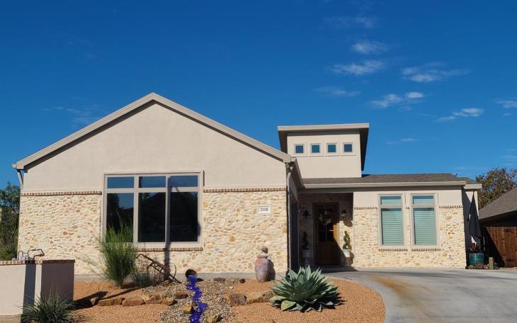 2118 Valleyview Dr, San Angelo, TX 76904