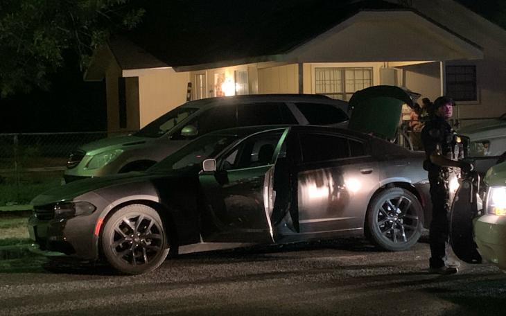 Crash 19th St. and Wade (Live Photo/Matt Trammell)