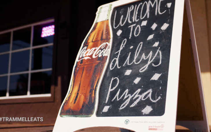 Trammell Eats Lilly's Pizza