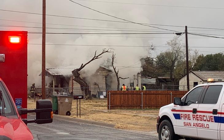 House Fire on 17 and a half Street (LIVE! Photo/Matt Trammell)