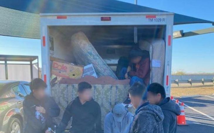 CBP Catch Illegal Aliens in U-Haul (Contributed/CBP)